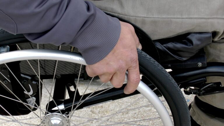 Osoby z niepełnosprawnościami w pracy – wymogi organizacyjne dla pracodawcy